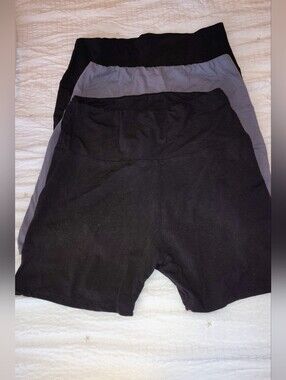3-Pack High-Waist Biker Shorts - Black & Gray L/XL